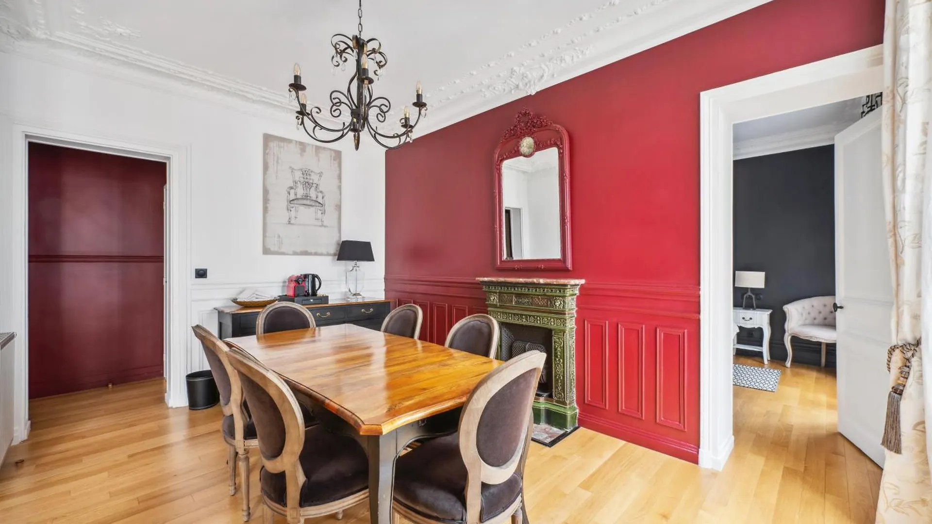Apartment Sejours Parisiens / Le Royal / 4*